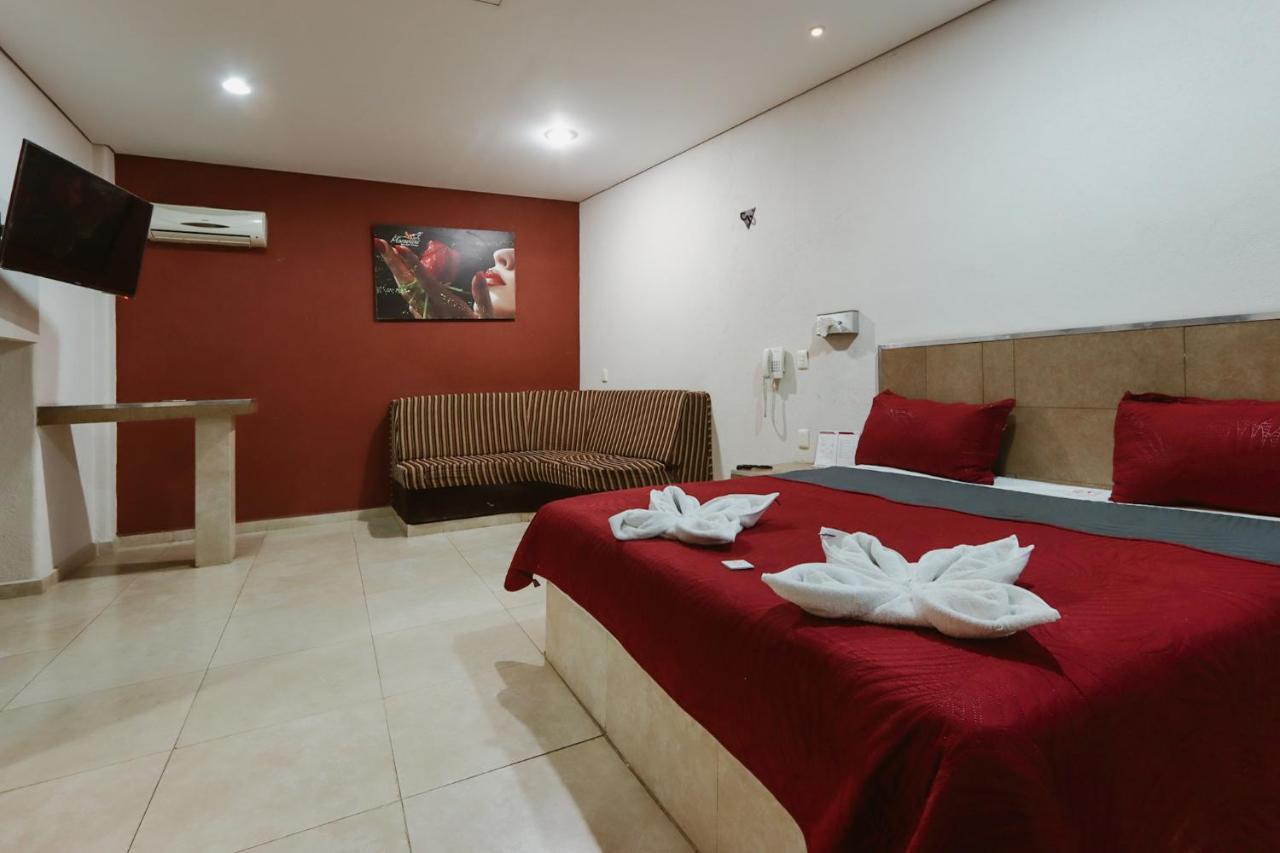 Auto Hotel Las Maravillas Santa Cruz Xoxocotlán Esterno foto
