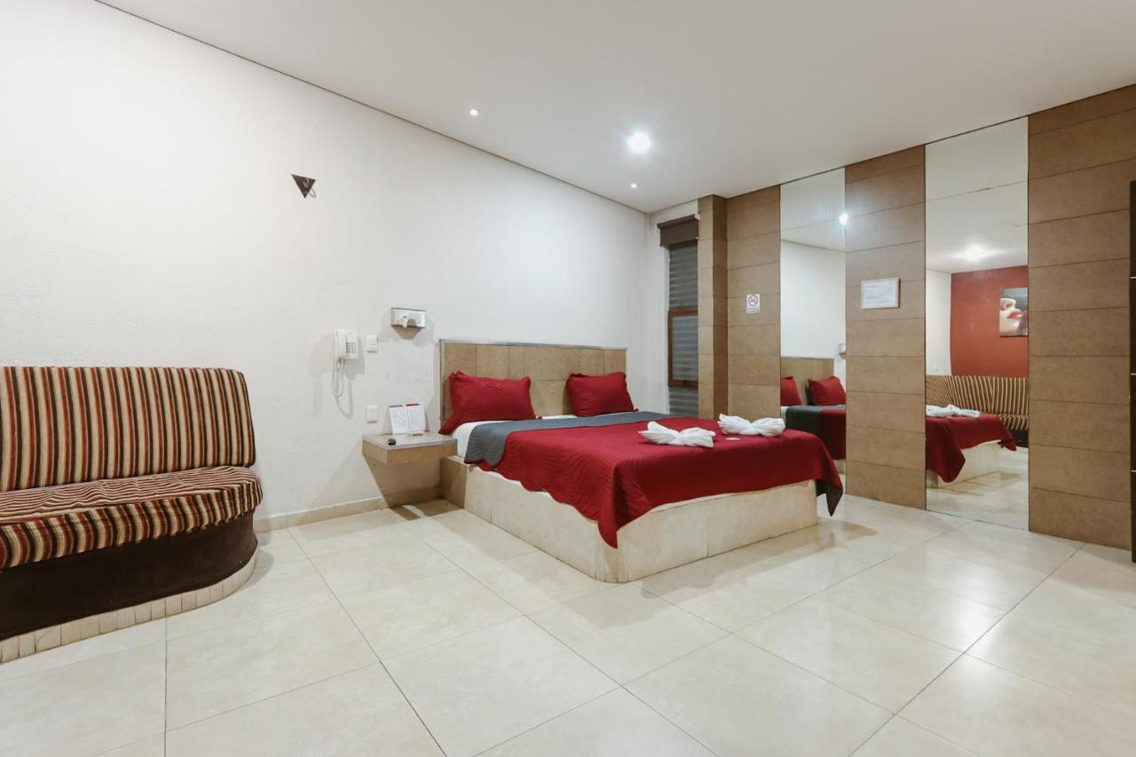 Auto Hotel Las Maravillas Santa Cruz Xoxocotlán Esterno foto