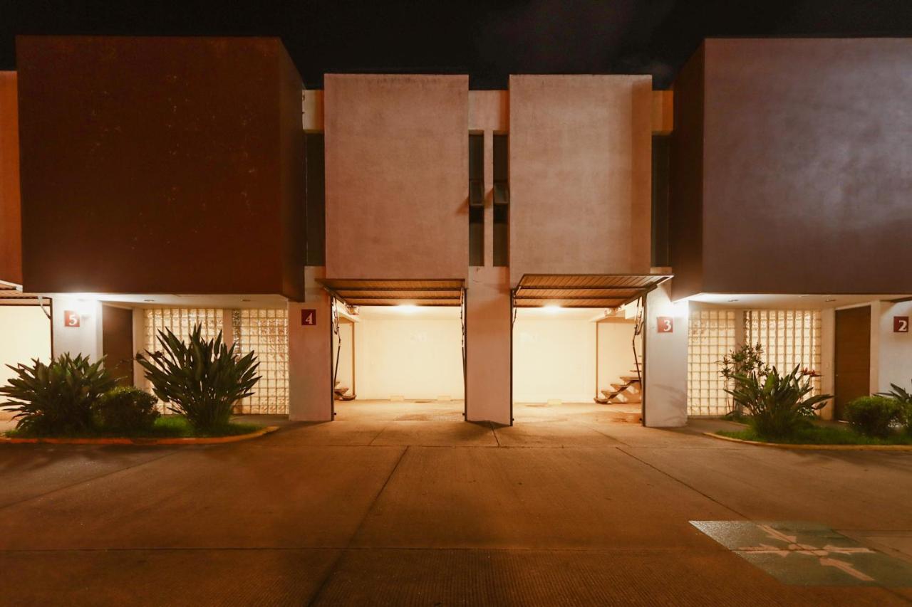 Auto Hotel Las Maravillas Santa Cruz Xoxocotlán Esterno foto